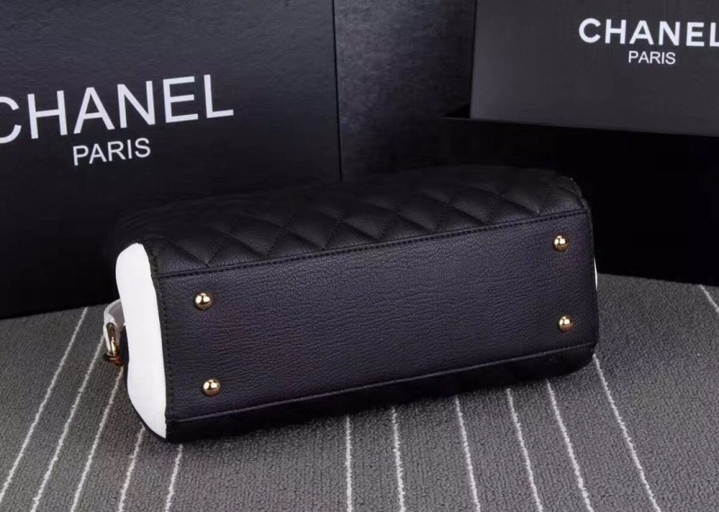 Ch**el shopping bags